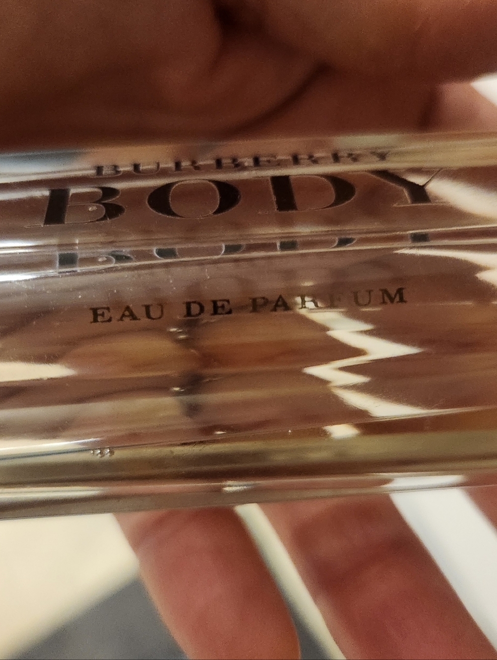 Burberry Body Eau de Parfum — Clear Bottle with Gold Cap. - Picture 2 of 3
